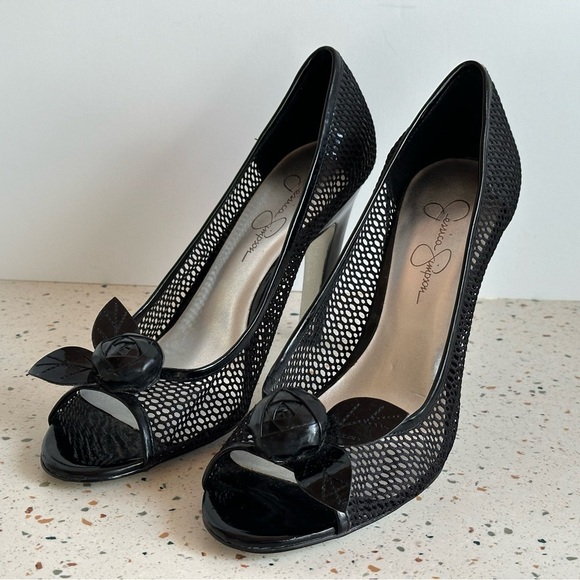 NWOT Jessica‎ Simpson Hasper Black Fishnet High Heels with Flower Peep Toes - Picture 9 of 13